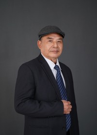 学院党总支书记、院长：梁荣新