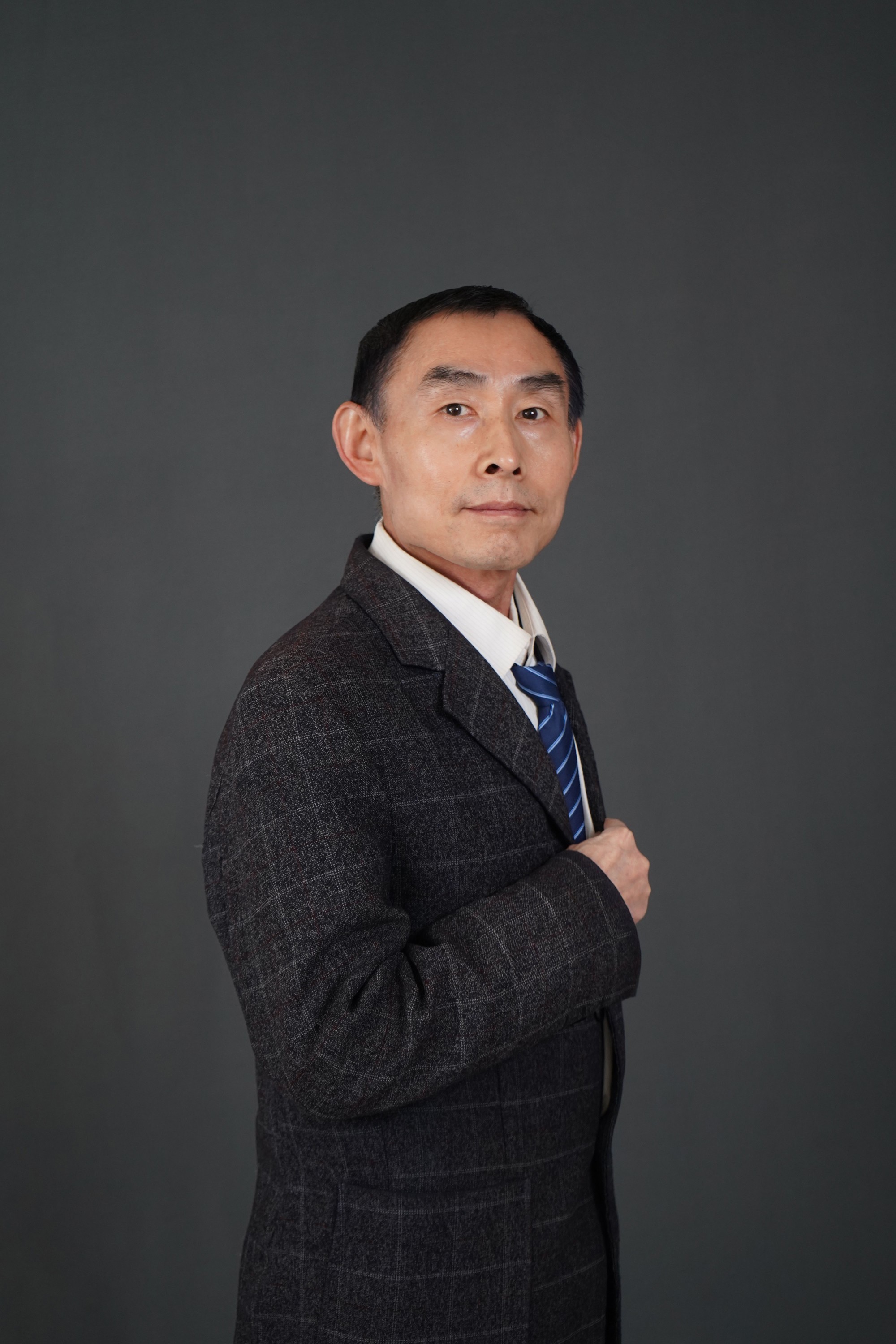 户振峰