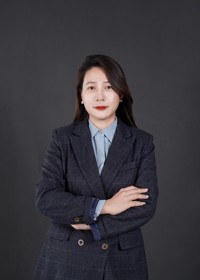 学院党总支副书记：冯彩美