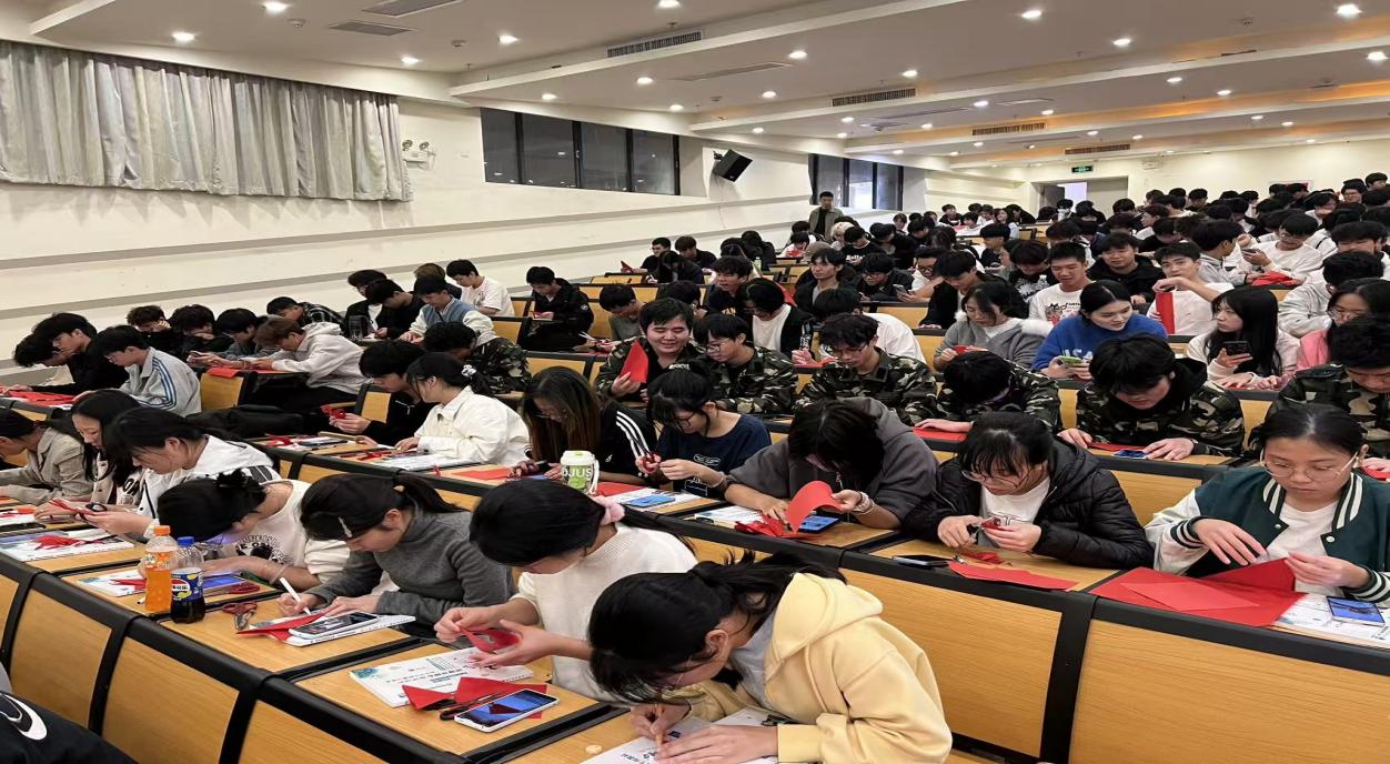 769133d50b3676541835366452916439