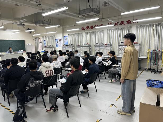 963735d3b89bf073fe082e26990c3cad