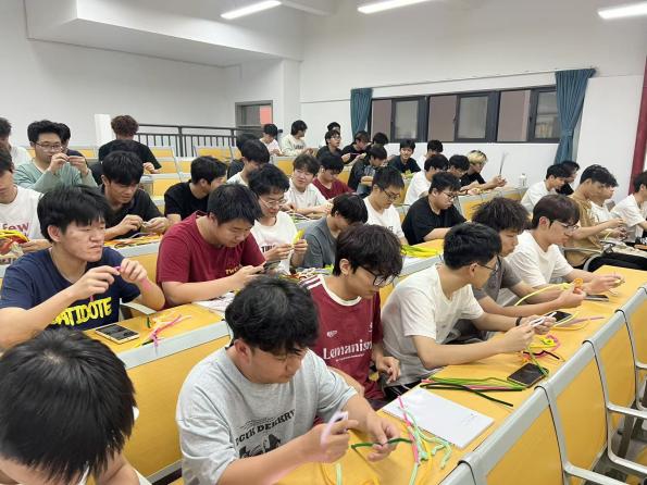 d6b949cbf274d4e7d75691ac56fabb95