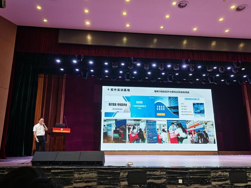 f574ee068d6bf114533218ccb5f406af